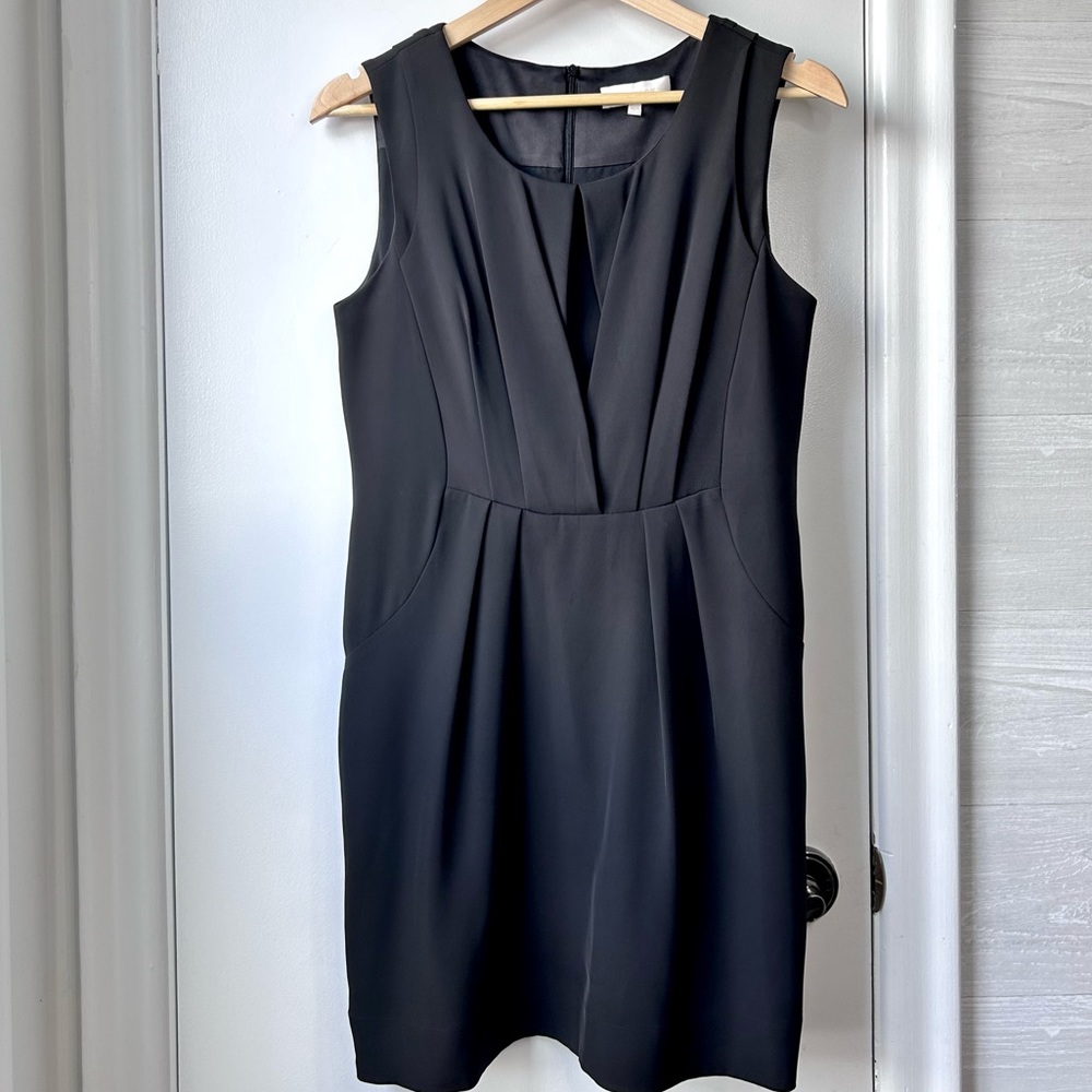 LANGBOW Paris Pleated Front Black Shift Dress